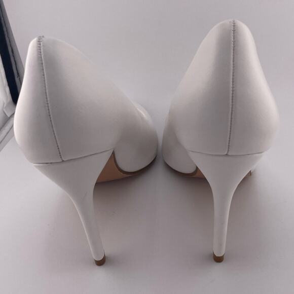 NWOB Idifu White Faux Leather Pointed Toe Heel Pumps Size 7M - Picture 4 of 7